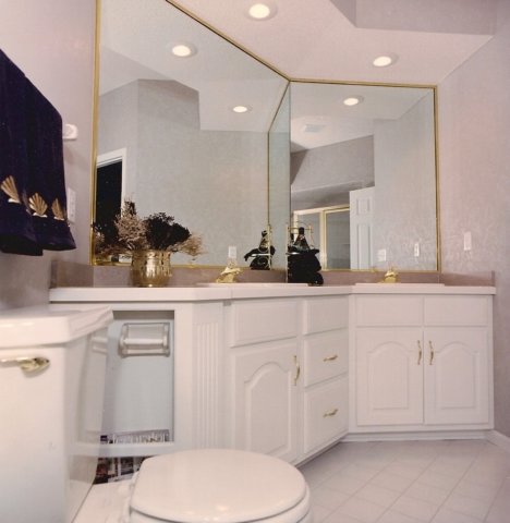 bathrooms84.jpg